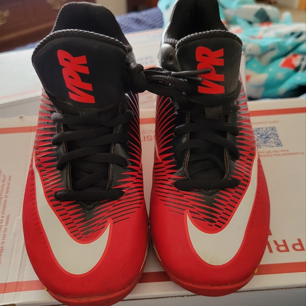 Nike VPR Shark youth Football Cleats